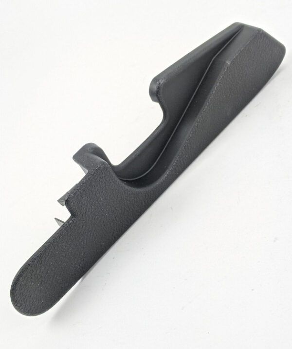 1420550 - NEW FORD GALAXY MK2 REAR LEFT SEAT BASE HINGE COVER 1420550 GENUINE