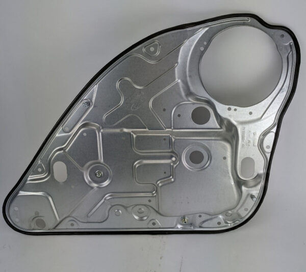 1480306 - New Ford Focus MK2 Left Tail Interior Door Shield 1480306 Genuine