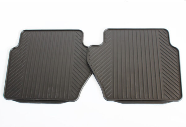 1526902 - NEW FORD FIESTA WT MK6 REAR FLOOR MAT SET AM8A6J-13035-BA 1526902 ORIGINAL