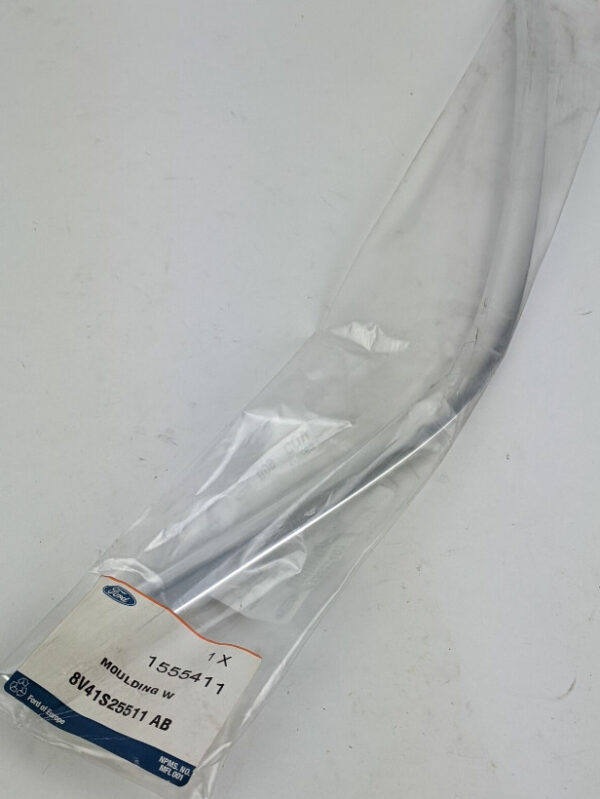1555411 - NEW FORD KUGA MK1 C394 QUARTER WINDOW LEFT MOULDING TRIM 1555411 ORIGINAL