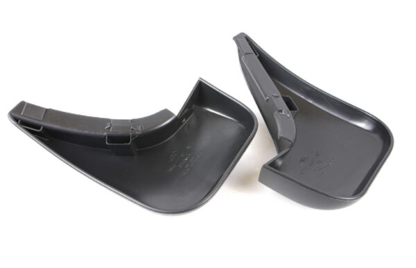 1572963 - NEW FORD FUSION JU REAR MUDGUARD FLAP KIT 1572963 2N1J-16D588-AC ORIGINAL
