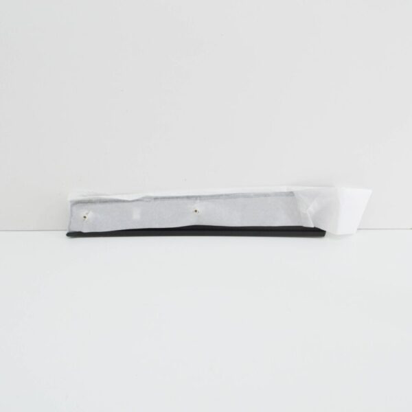 1675420 - FORD FOCUS MK2 Front Left Door Window B Pillar Moulding 1675420  NEW GENUINE
