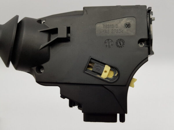 1682218 - Ford Tourneo Courier Indicator Steering Stock Lever 1682218 NEW ORIGINAL