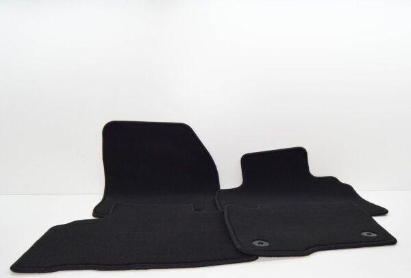 1905276 - Ford Edge MK2 Front Floor Mat Set LHD 1905276 GT4B-R130D00-AA3JA6 NEW