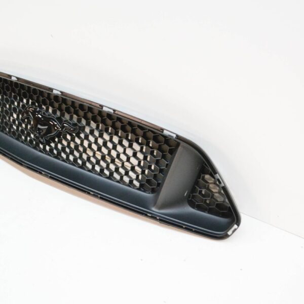 2142200 - Ford Mustang MK6 Radiator Grill 2142200 HR3B-8200-AA5YZ9 NEW
