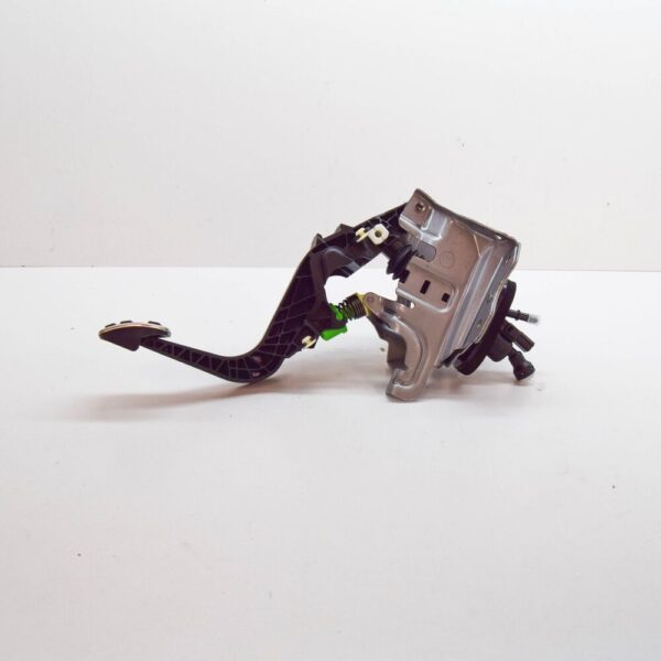 2288943 - FORD FOCUS MK4 CLUTCH PEDAL RHD 2288943 NEW