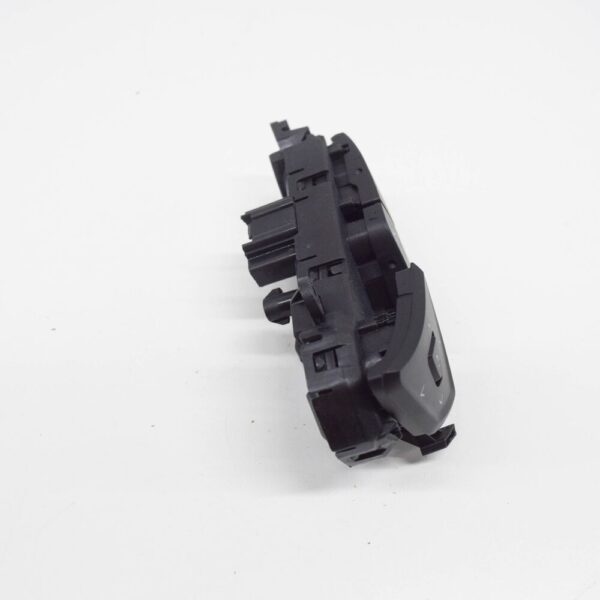 2509773 - FORD EDGE MK2 STEERING WHEEL LEFT SWITCH 2509773 DG9T-9E740-GF3JA6 NEW GENUINE