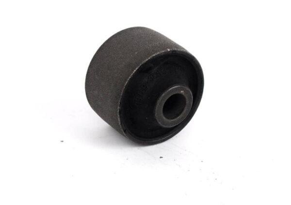 6790115 - NEW FORD MONDEO MK2 FRONT SUSPENSION ARM BUSH 6790115 93BB-3063-AA ORIGINAL