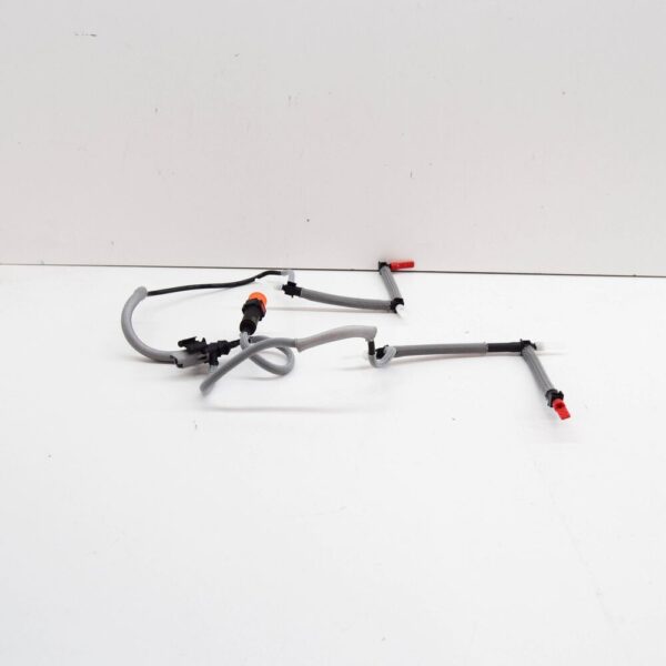 1386505 - LAND ROVER DISCOVERY III L319 Fuel Leak Off Pipe 1386505 NEW GENUINE
