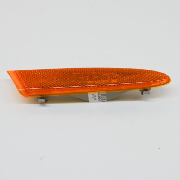 C2C2048 - JAGUAR XJ X350 Front Right Side Reflector USA C2C2048 NEW GENUINE
