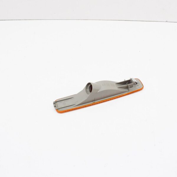 C2C35380 - JAGUAR XJ 8 X350 Front Left Fender Side Marker Lamp C2C35380 NEW GENUINE