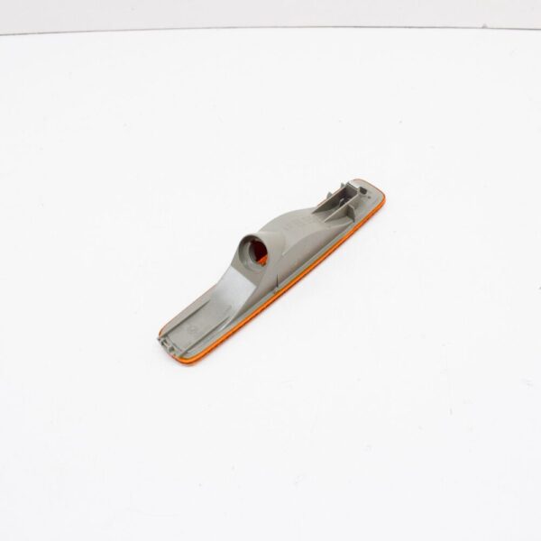 C2C35380 - JAGUAR XJ 8 X350 Front Left Fender Side Marker Lamp C2C35380 NEW GENUINE