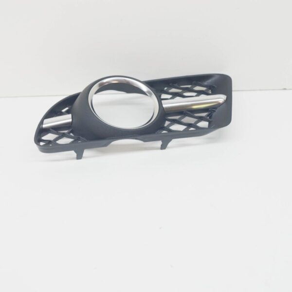 C2C39655 - JAGUAR XJ X350 Front Bumper Left Fog Light Grid Cover C2C39655 NEW GENUINE