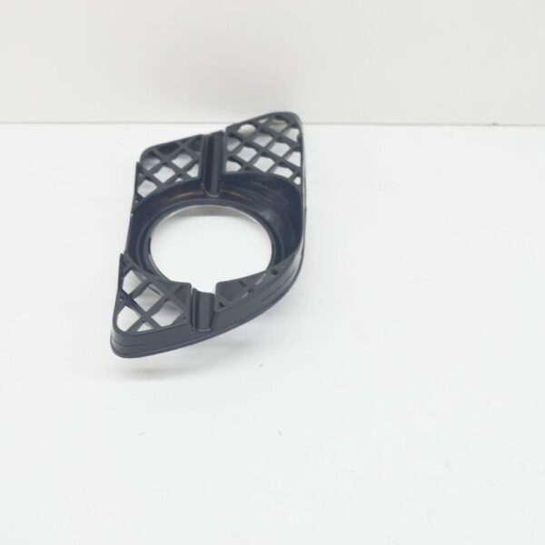 C2C39655 - JAGUAR XJ X350 Front Bumper Left Fog Light Grid Cover C2C39655 NEW GENUINE