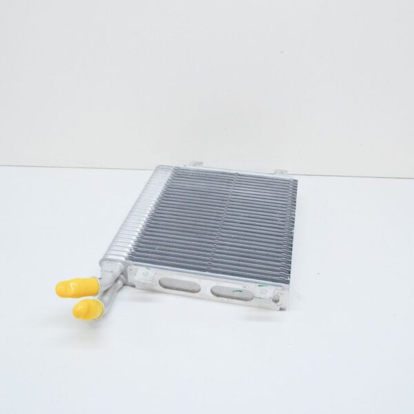 C2D23154 - Jaguar XJ X351 Right Intercooler Radiator C2D23154 NEW GENUINE