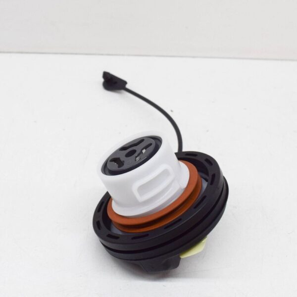 C2D33850 - New Genuine JAGUAR F-PACE X761 Fuel Filler Cap 202123478