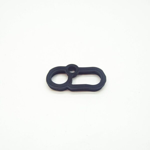 C2D3527 - Jaguar F-PACE X761 Right Valve Lid Gasket C2D3527 NEW GENUINE