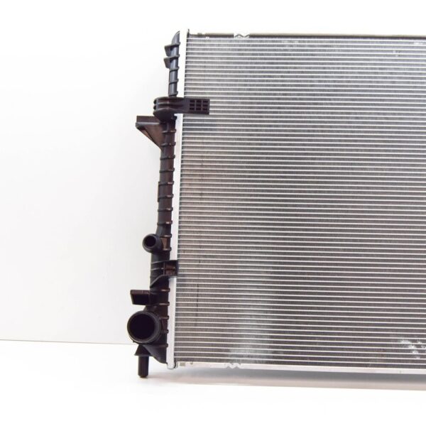 C2D38735 - JAGUAR XJ X351 Engine Radiator C2D38735 NEW GENUINE