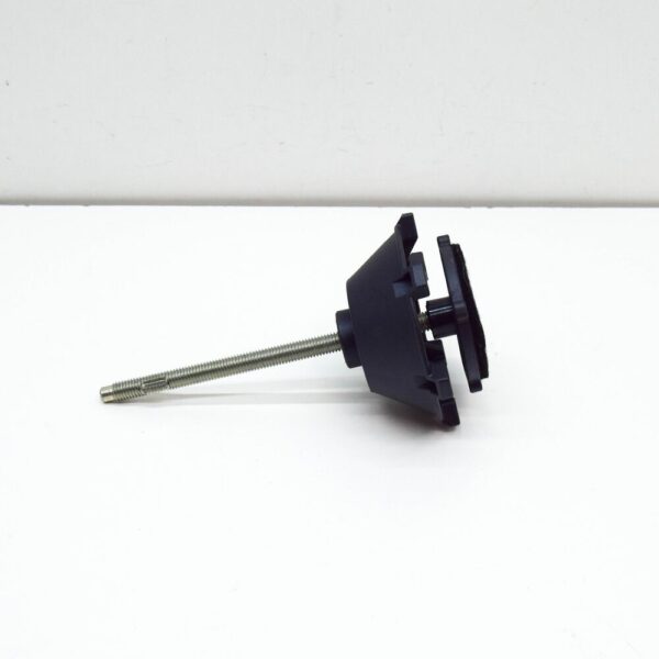 C2D53068 - JAGUAR XE X760 Spare Wheel Mounting Bolt C2D53068 NEW GENUINE