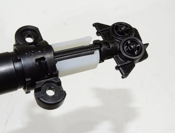 C2Z13781 - JAGUAR XF X250 Headlights Front Right Powerwash Nozzle C2Z13781 NEW ORIGINAL