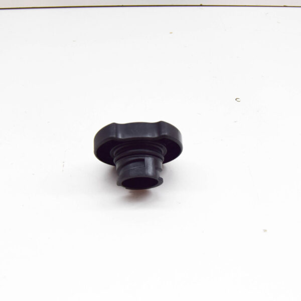 C2Z27932 - Jaguar F-Pace X761 Oil Filler Cap C2Z27932 NEW GENUINE