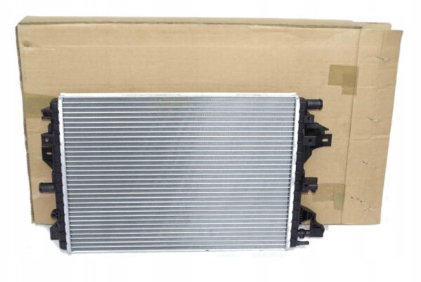 C2Z4193 - Jaguar XF X250 compressor cooler C2Z4193, original part