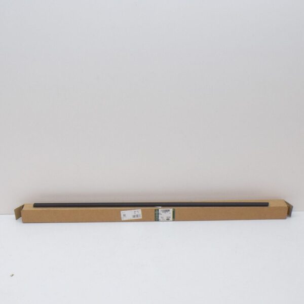 CGE500710 - LAND ROVER RANGE ROVER L322 Front Left Door Weatherstrip CGE500710 New