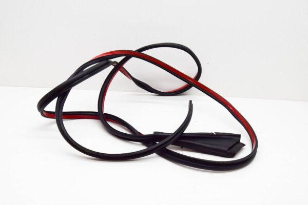 CHE500080 - LAND ROVER DISCOVERY 4 L319 Right Roof Drip Molding CHE500080 NEW GENUINE
