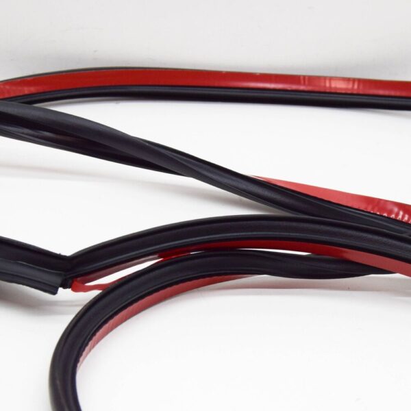 CHE500080 - LAND ROVER DISCOVERY 4 L319 Right Roof Drip Molding CHE500080 NEW GENUINE