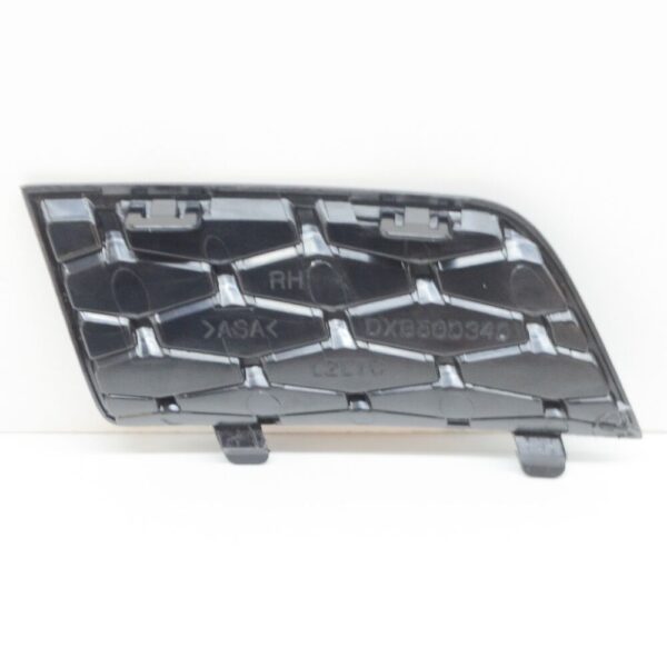 DXB500340PUY - LR RANGE ROVER III L322 RH Bumper Air Inlet Bezel DXB500340PUY NEW