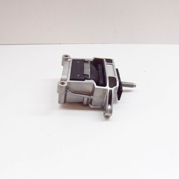 J9C19957 - Jaguar E-Pace X540 Engine Mount J9C19957 NEW