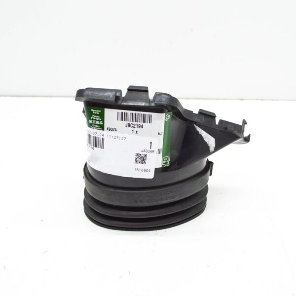 J9C2194 - JAGUAR E-PACE X540 Engine Air Inlet Hose J9C2194 NEW Original