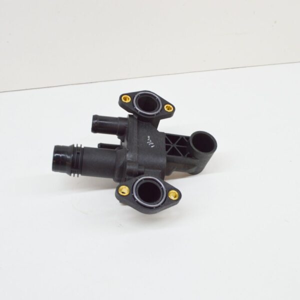 JDE38234 - Jaguar F-PACE X761 Water Outlet Pipe JDE38234, Original Part