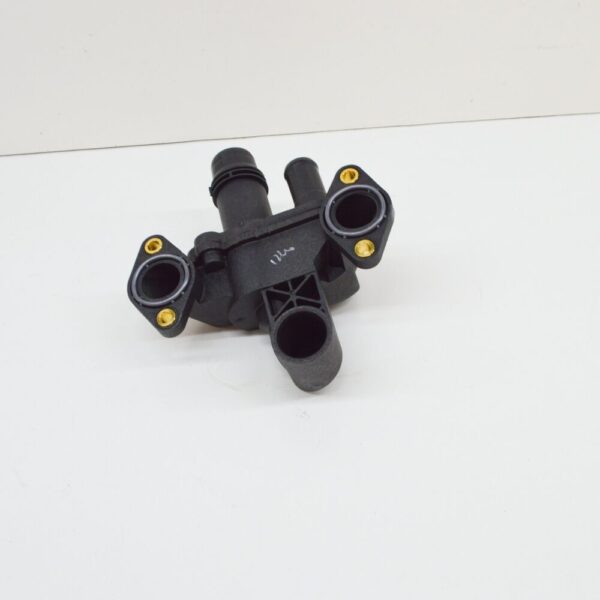JDE38234 - Jaguar F-PACE X761 Water Outlet Pipe JDE38234, Original Part
