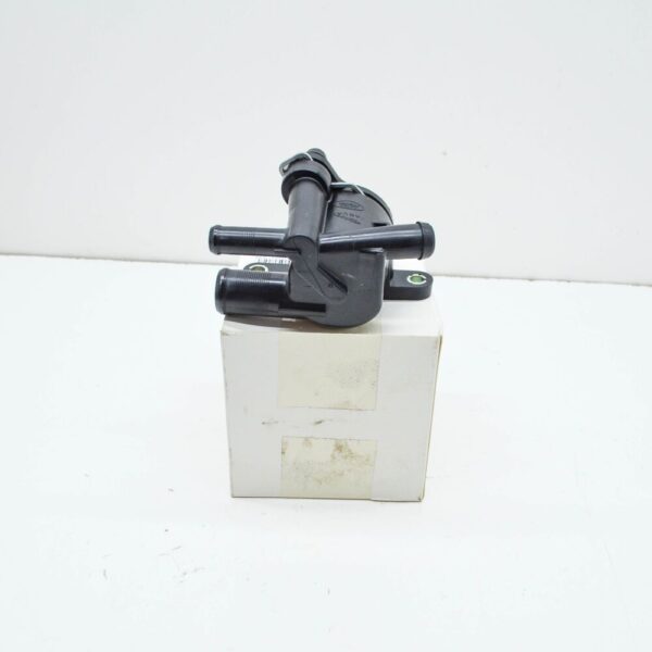 JDE38626 - Jaguar E-Pace X540 Oil Coolant Separator JDE38626 NEW GENUINE
