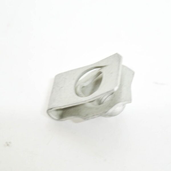 KYH500100 - LAND ROVER DISCOVERY L462 Pickguard U-Nut KYH500100 NEW GENUINE