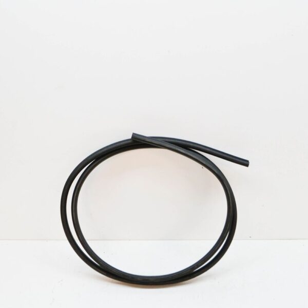 LR001630 - LAND ROVER FREELANDER L359 Front Door Seal LR001630 NEW GENUINE