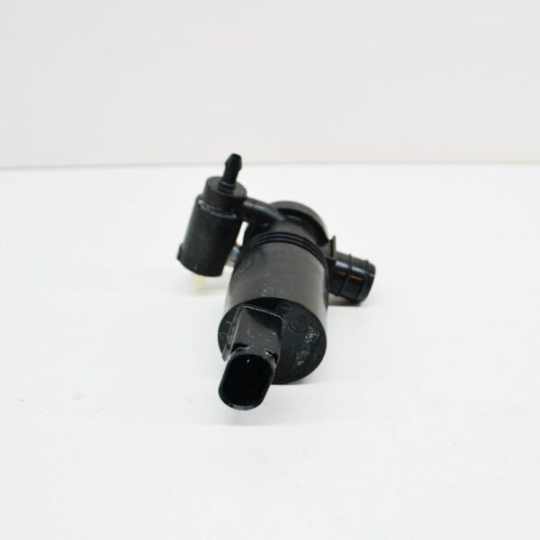 LR002301 - Land Rover Freelander 2 L359 Washwater Tank Pump LR002301 New Original