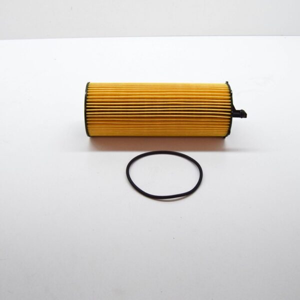 LR002338 - Land Rover Range Rover L322 Oil Filter LR002338 New Genuine