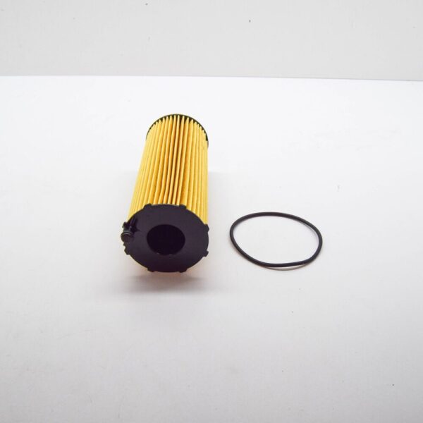 LR002338 - Land Rover Range Rover L322 Oil Filter LR002338 New Genuine