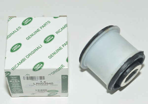 LR003940 - LAND ROVER DISCOVERY SPORT L550 front cross beam socket LR003940 mint condition
