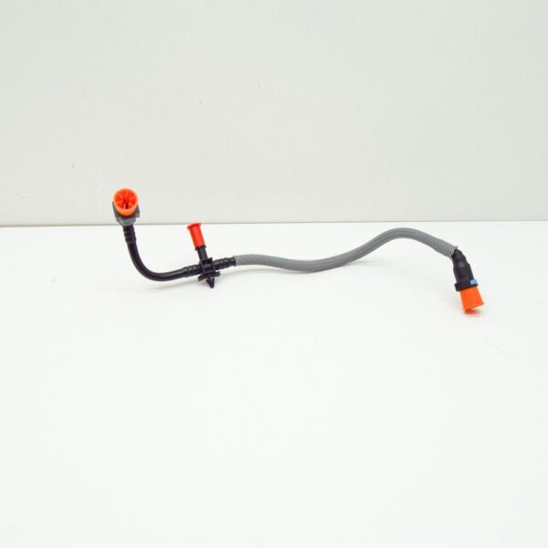 LR005687 - LAND ROVER DISCOVERY IV L319 Fuel Return Pipe LR005687 NEW GENUINE