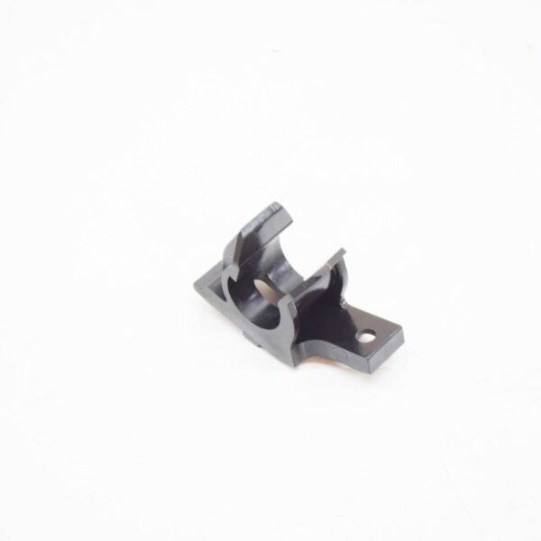 LR006065 - LAND ROVER FREELANDER L359 Front Right Glove Box Door Hinge LR006065 NEW GENUINE