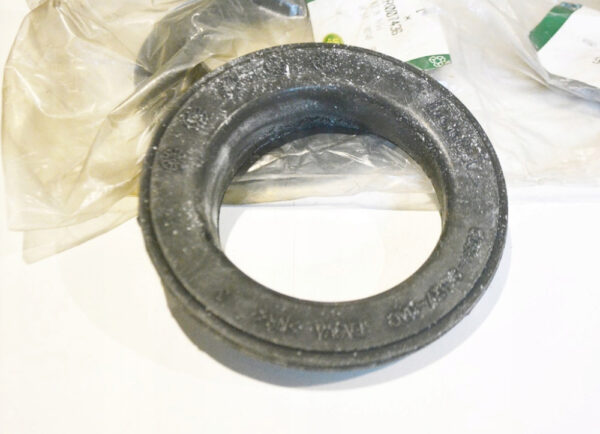 LR007436 - LR Freelander 2 L359 Axle Shock Absorber Impact Pads LR007436 NEW ORIGINAL