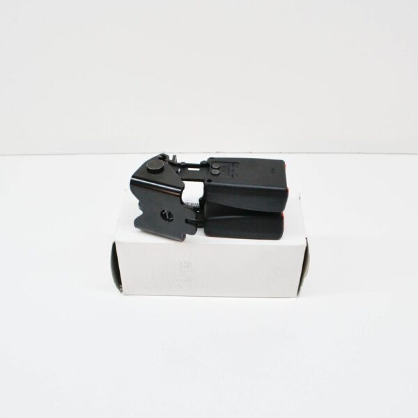 LR009122 - LAND ROVER FREELANDER L359 rear seat belt lock LR009122 NEW