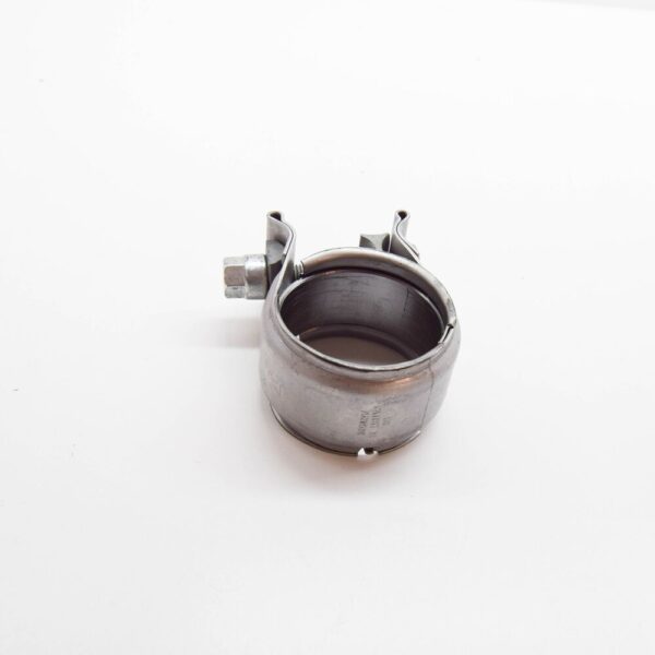 LR009430 - LAND ROVER DISCOVERY 4 L319 Front Exhaust Muffler Clamp LR009430 NEW GENUINE