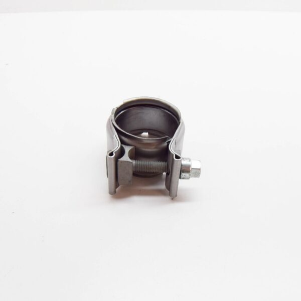 LR009430 - LAND ROVER DISCOVERY 4 L319 Front Exhaust Muffler Clamp LR009430 NEW GENUINE