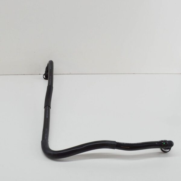 LR010867 - LAND ROVER DISCOVERY V L462 Engine Vent Tube LR010867 NEW GENUINE