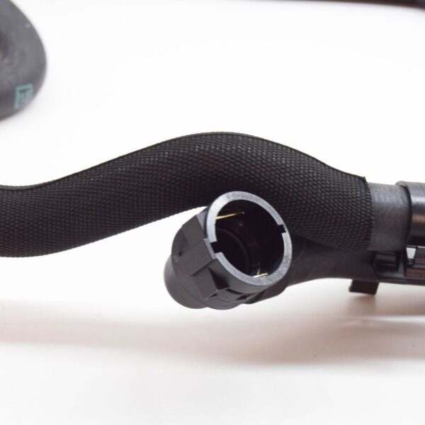 LR011480 - LAND ROVER RANGE ROVER 3 L322 Engine Coolant Crossover Pipe LR011480 NEW GENUINE