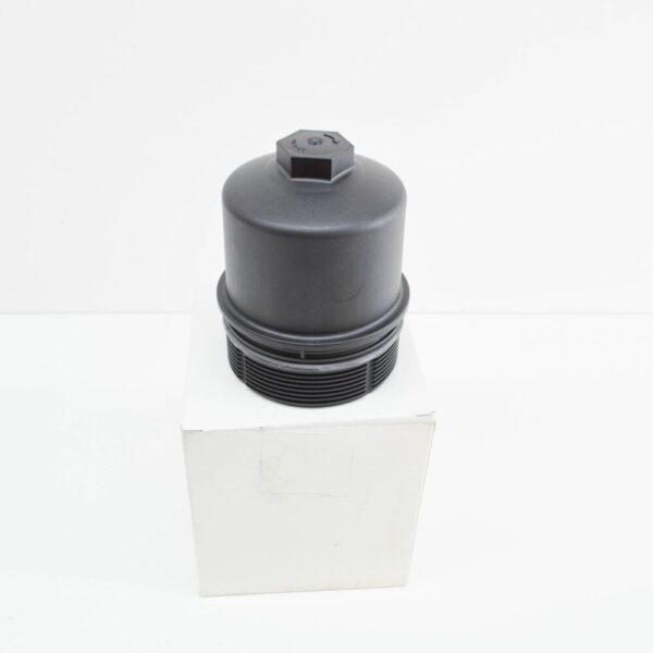 LR013147 - LAND ROVER DISCOVERY L462 Engine Oil Filter Case Cover LR013147 NEW